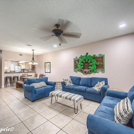 The Iron Cactus Condo On The Comal Cw C102 New Braunfels Esterno foto