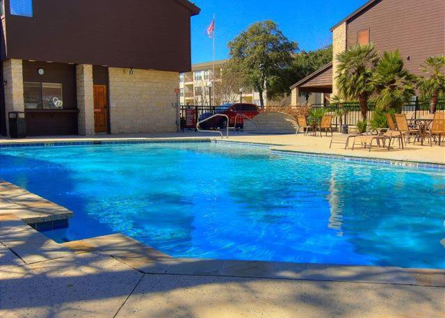 The Iron Cactus Condo On The Comal Cw C102 New Braunfels Esterno foto