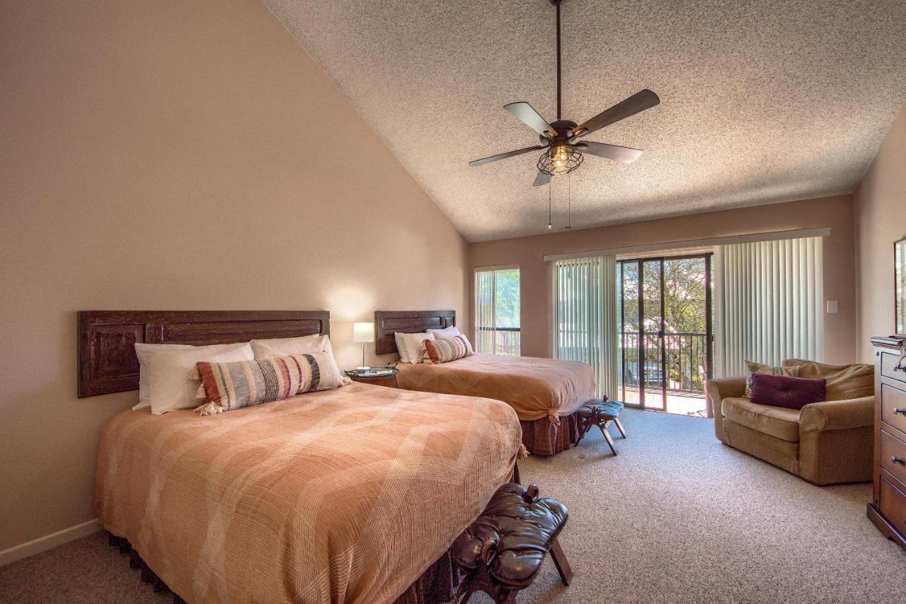 The Iron Cactus Condo On The Comal Cw C102 New Braunfels Esterno foto