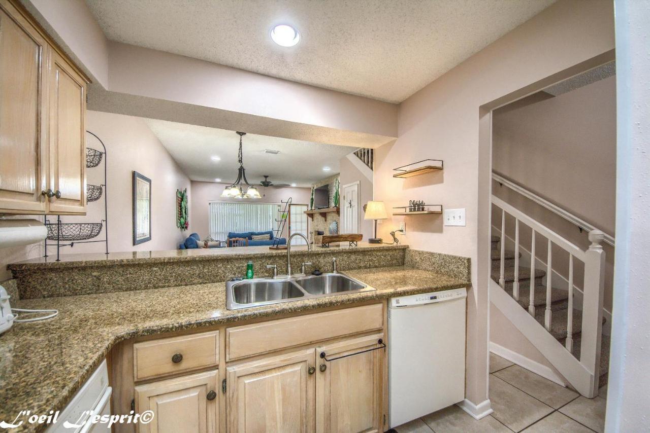 The Iron Cactus Condo On The Comal Cw C102 New Braunfels Esterno foto