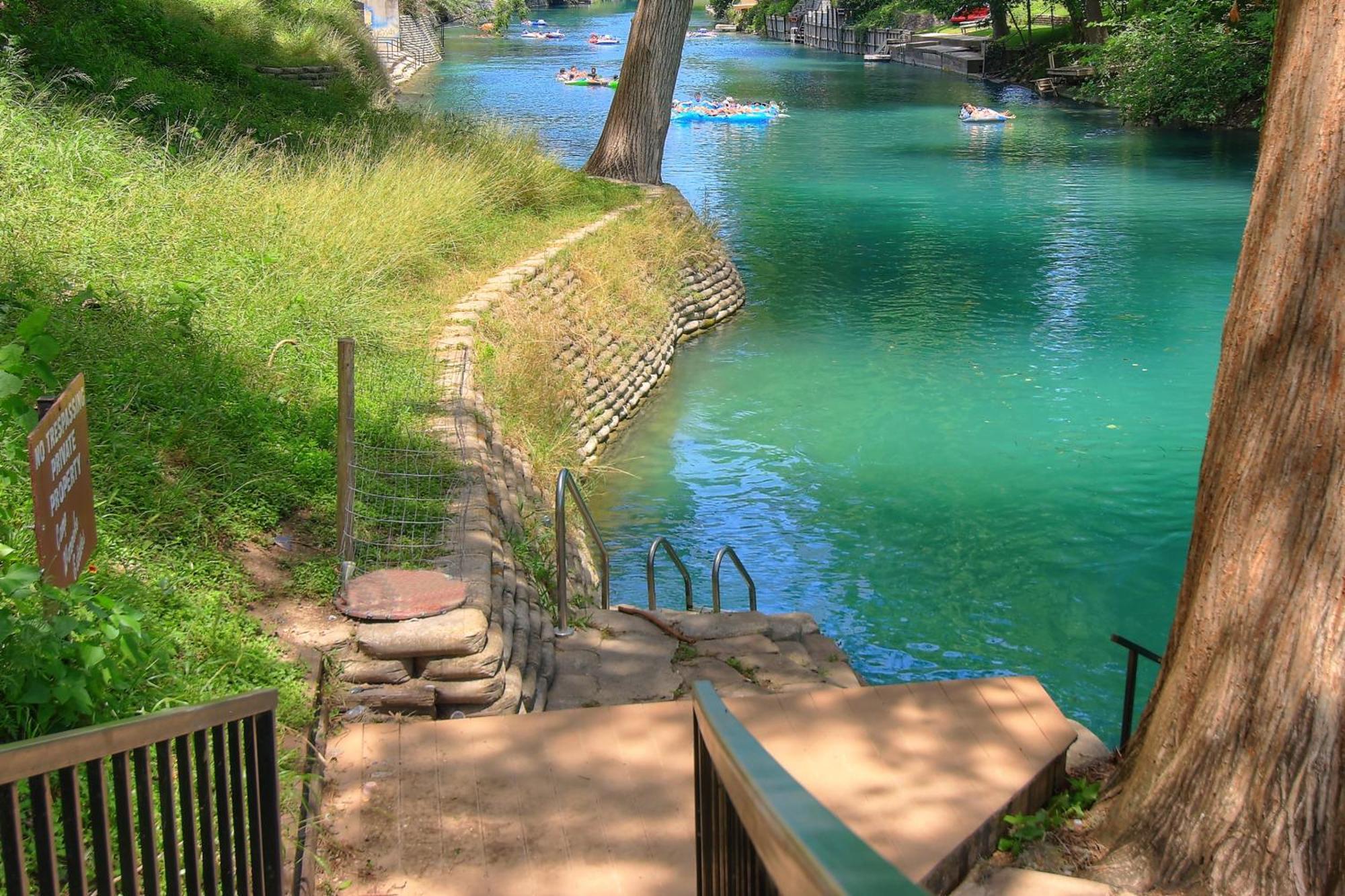 The Iron Cactus Condo On The Comal Cw C102 New Braunfels Esterno foto